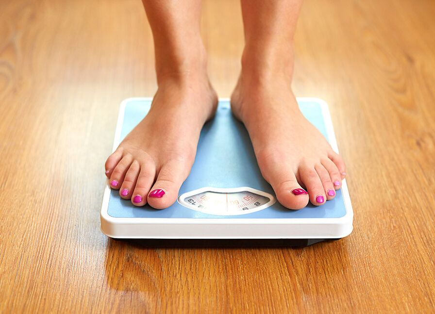 Los números en la balanza te satisfarán si sigues las reglas de una dieta saludable. 
